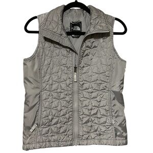The North Face Women's Gray Quilted Vest Sz S Outdoor Layering Zip Up